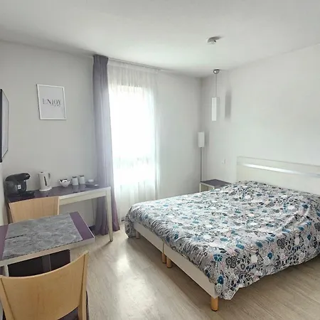 Moderne Et Equipe Centre