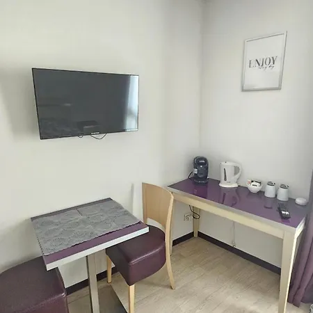 Moderne Et Equipe Centre דירה *