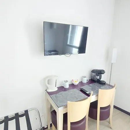 Appartamento Moderne Et Equipe Centre